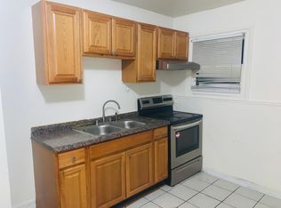 121 Lark St #BASEMENT, Albany, NY 12210