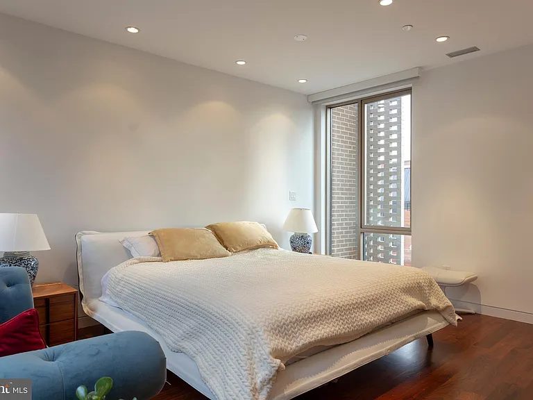111 Walnut St — Photo 11