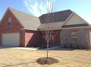2501 SW Montana Ave, Bentonville, AR 72712