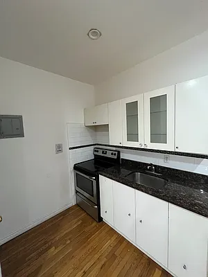 Rented by Highline Residential | media 31