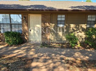 517 N Main St APT 3, Waukomis, OK 73773