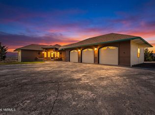 131 Dove Trail Ln, Yakima, WA 98908