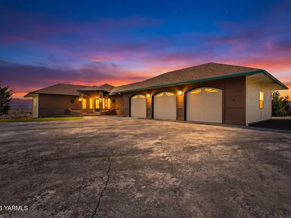 131 Dove Trail Ln, Yakima, WA 98908