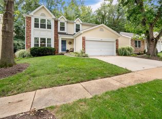 560 Woodlyn Xing, Ballwin, MO 63021