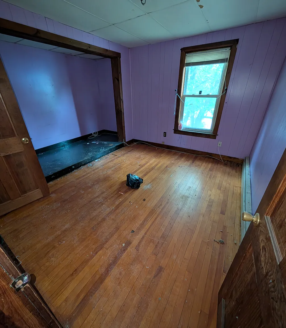 3 bed, 1200 sqft, $2,350 — Photo 4