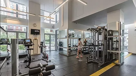 Rented by R New York