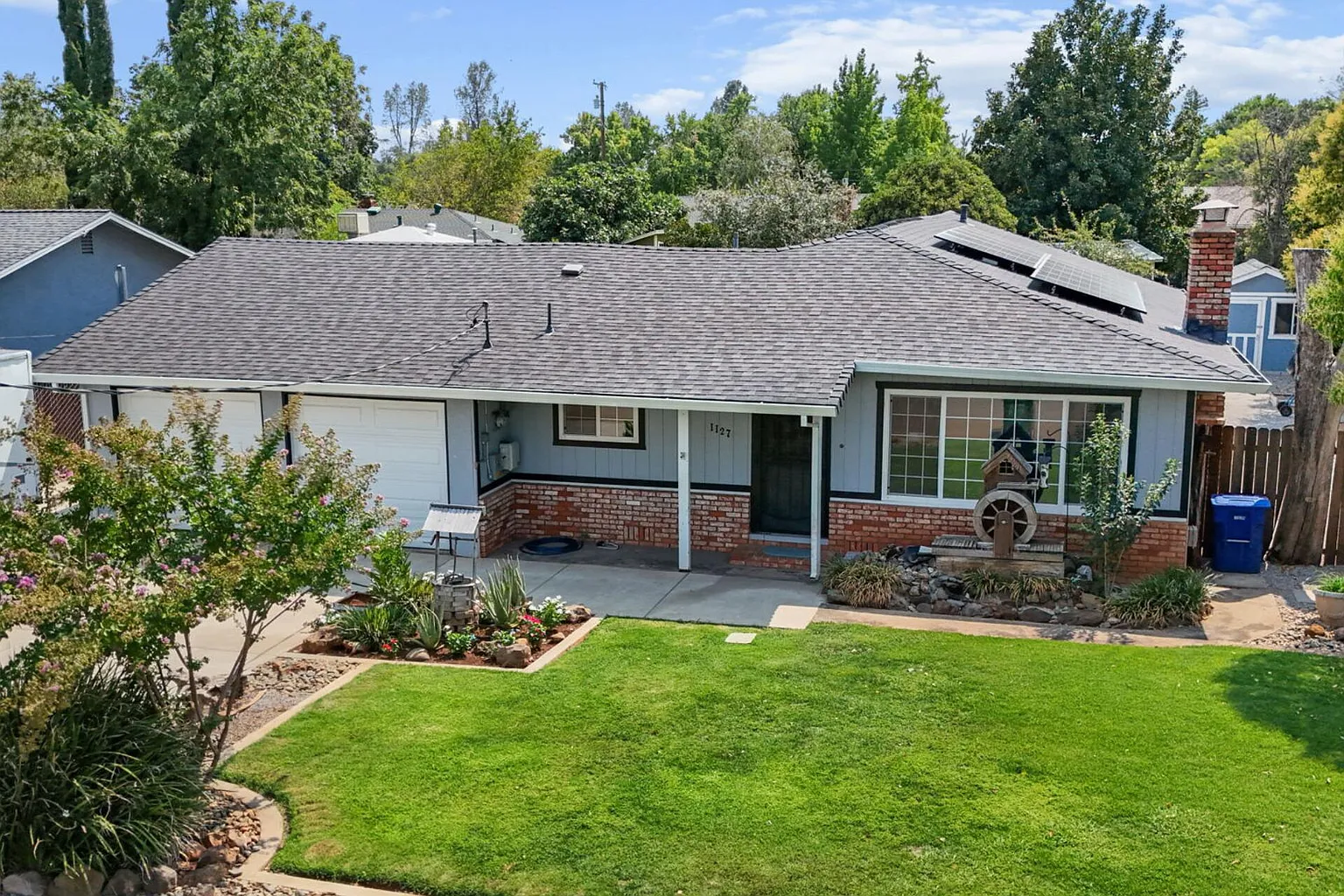 1127 Ledell Dr photo 1