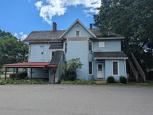 740 Park Ave Photo 1