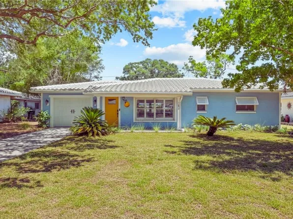 783 Manor Dr W, Dunedin, FL 34698