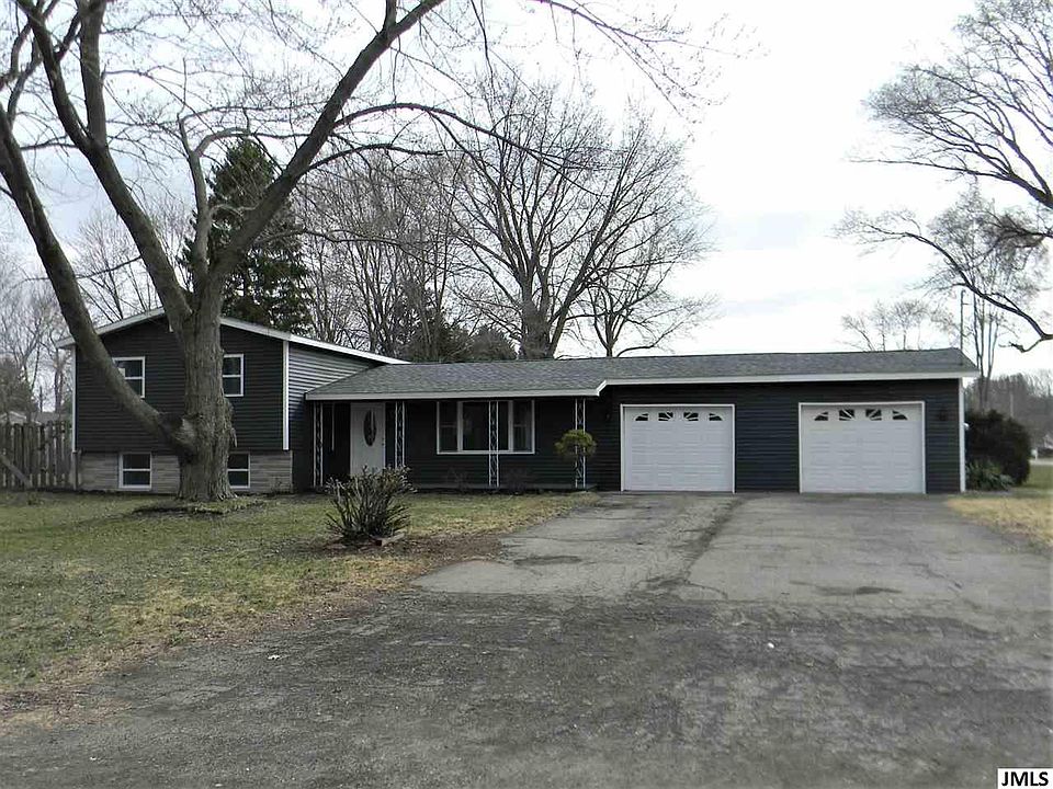 1st image of 127 Cecilia Dr