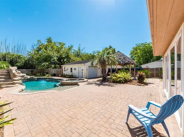 2835 Beverly Rd, Pasadena, TX 77503