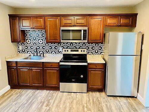 3rd image of 4219 Burgman Ln