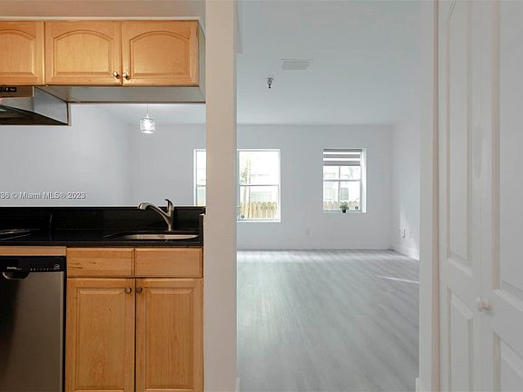 5th image of 1350 Pennsylvania Ave APT 104