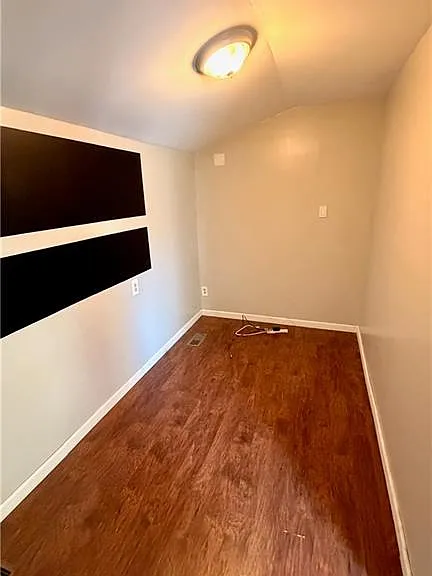 1128 Longstreet Ln — Photo 14