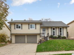 13524 Redwood St, Omaha, NE 68138