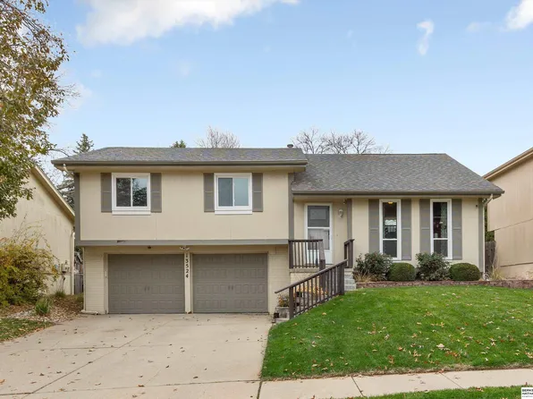 13524 Redwood St, Omaha, NE 68138