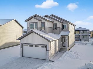 8815 182nd Ave NW, Edmonton, AB