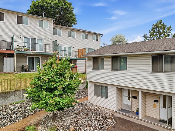2nd image of 460 Dalgleish Dr #34