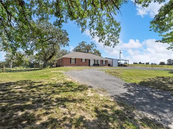 820 Fcr #381, Oakwood, TX 75855