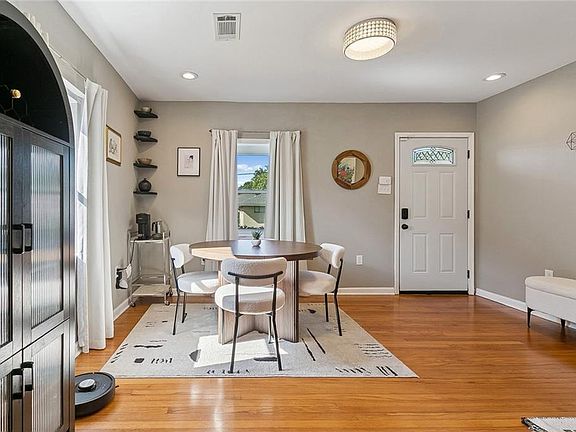 3rd image of 4320 Morris Pl