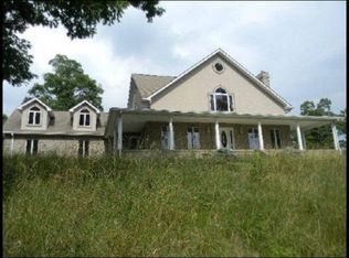 755 Dunford Ln, Allardt, TN 38504