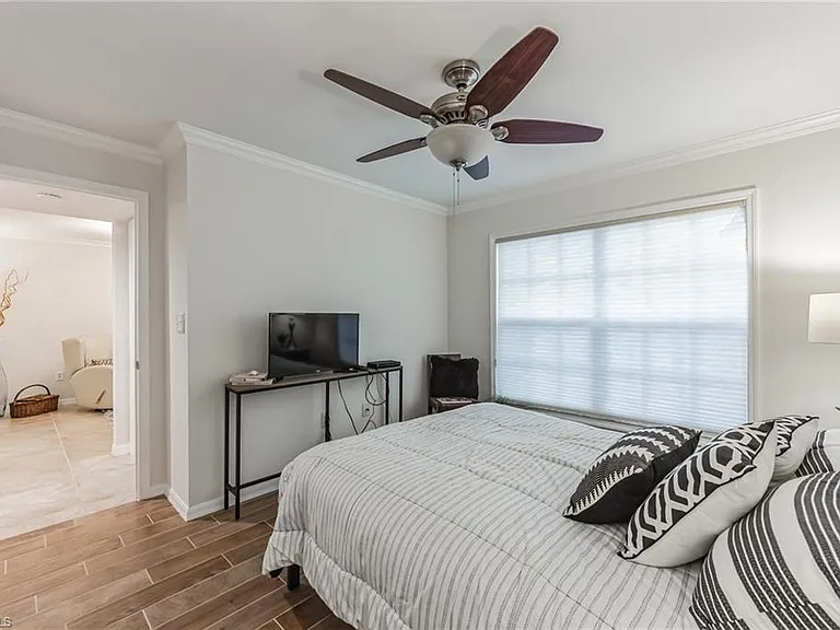 5633 Turtle Bay Dr #37 — Photo 31