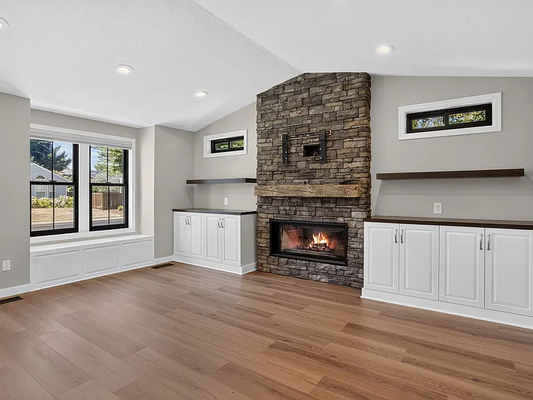 15863 SW Baler Way — Photo 4