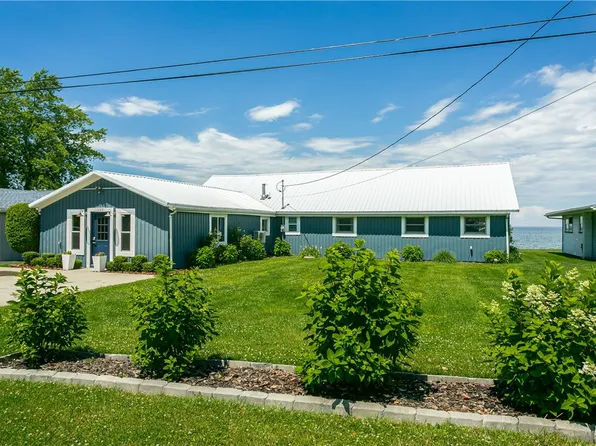 16891 Bald Eagle Dr, Kendall, NY 14476