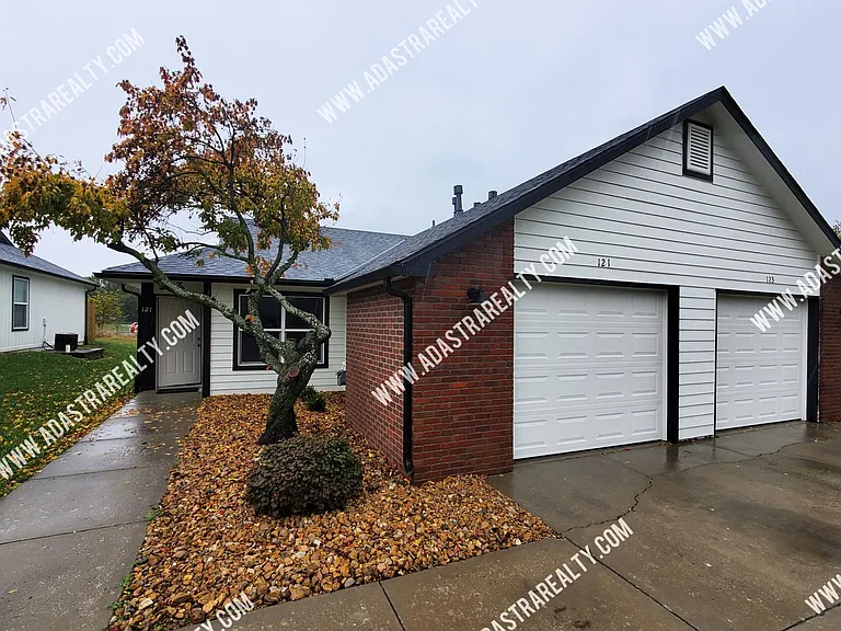 121 Ames St — Photo 22