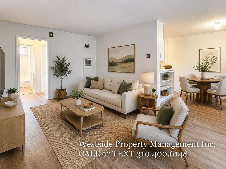 1555 S Hayworth Ave #16