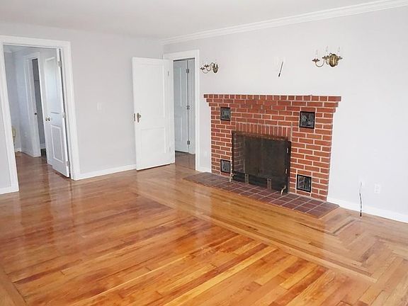5th image of 174 High St