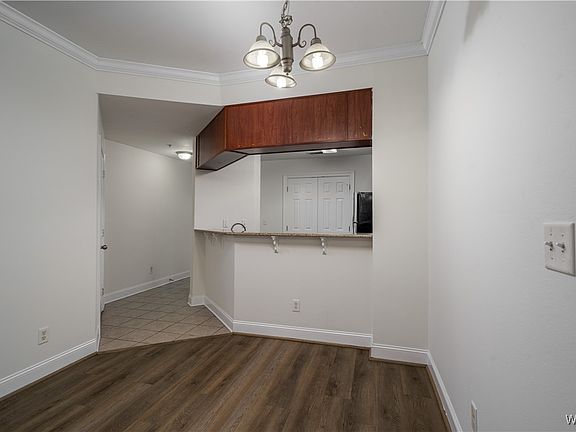 4th image of 3218 Veterans Memorial Pkwy #1201