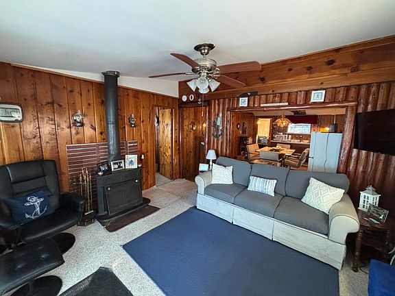 3rd image of 1157 Corbat Rd