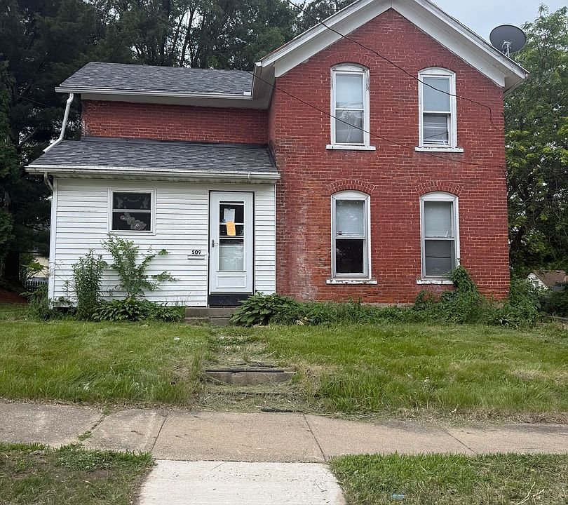 2nd image of 509 W Chestnut St
