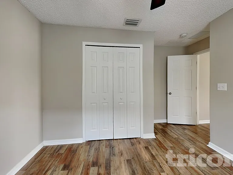 11749 Lynmoor Dr — Photo 10