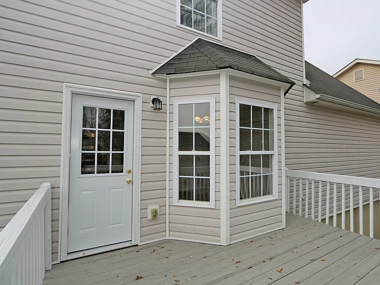 102 Providence Dr — Photo 22
