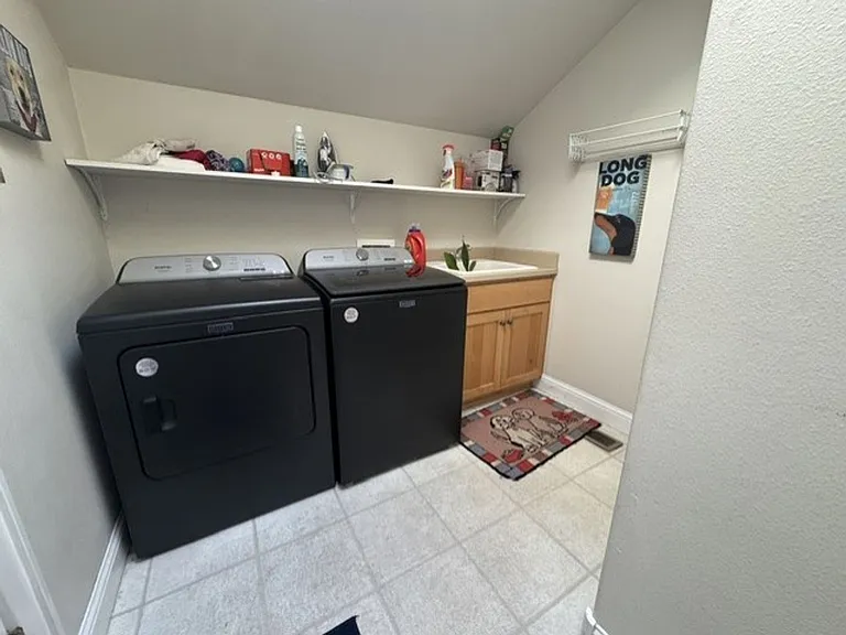 3027 NW Merchant Way — Photo 13