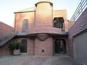 1st image of 130 Summerwood St