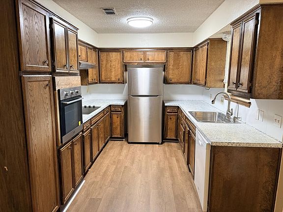 5th image of 4608 Anetta Dr