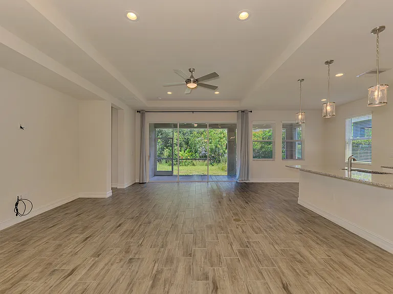 4400 Conchfish Ln — Photo 10