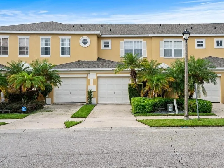 13825 Daniels Landing Cir — Photo 1
