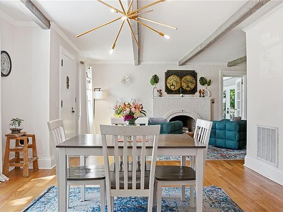 5th image of 156 Sir Oliver Rd