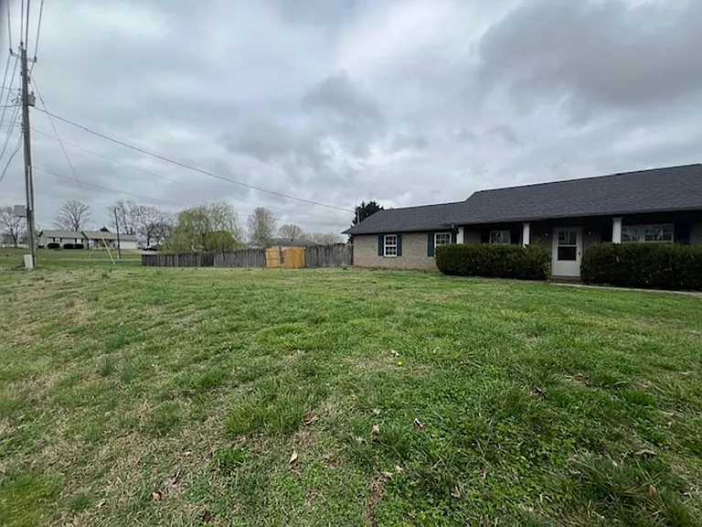 1403 Broadview Cir — Photo 19