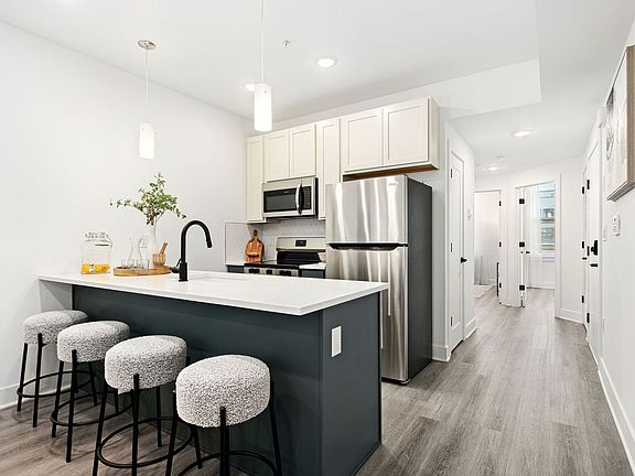 3rd image of 2200 E Somerset St #423