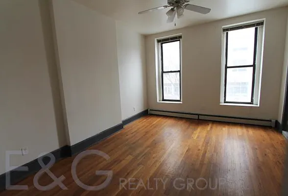 Rented by AD Real Estate Investors | media 52