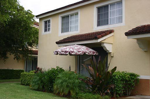 exterior townhome