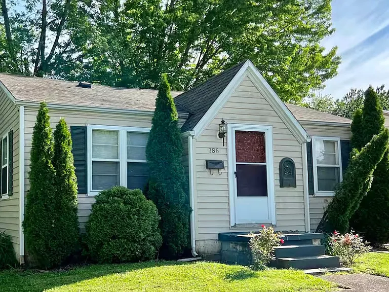 786 Sugg St — Photo 1