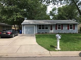 2006 Ousdahl Rd, Lawrence, KS 66046