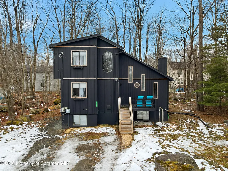 1379 Winding Way — Photo 47