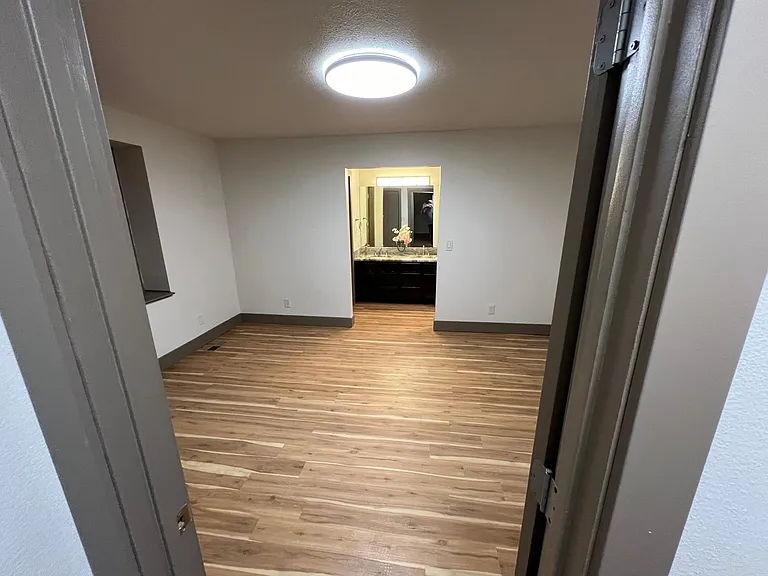 1012 N Silver Ash Ave — Photo 18